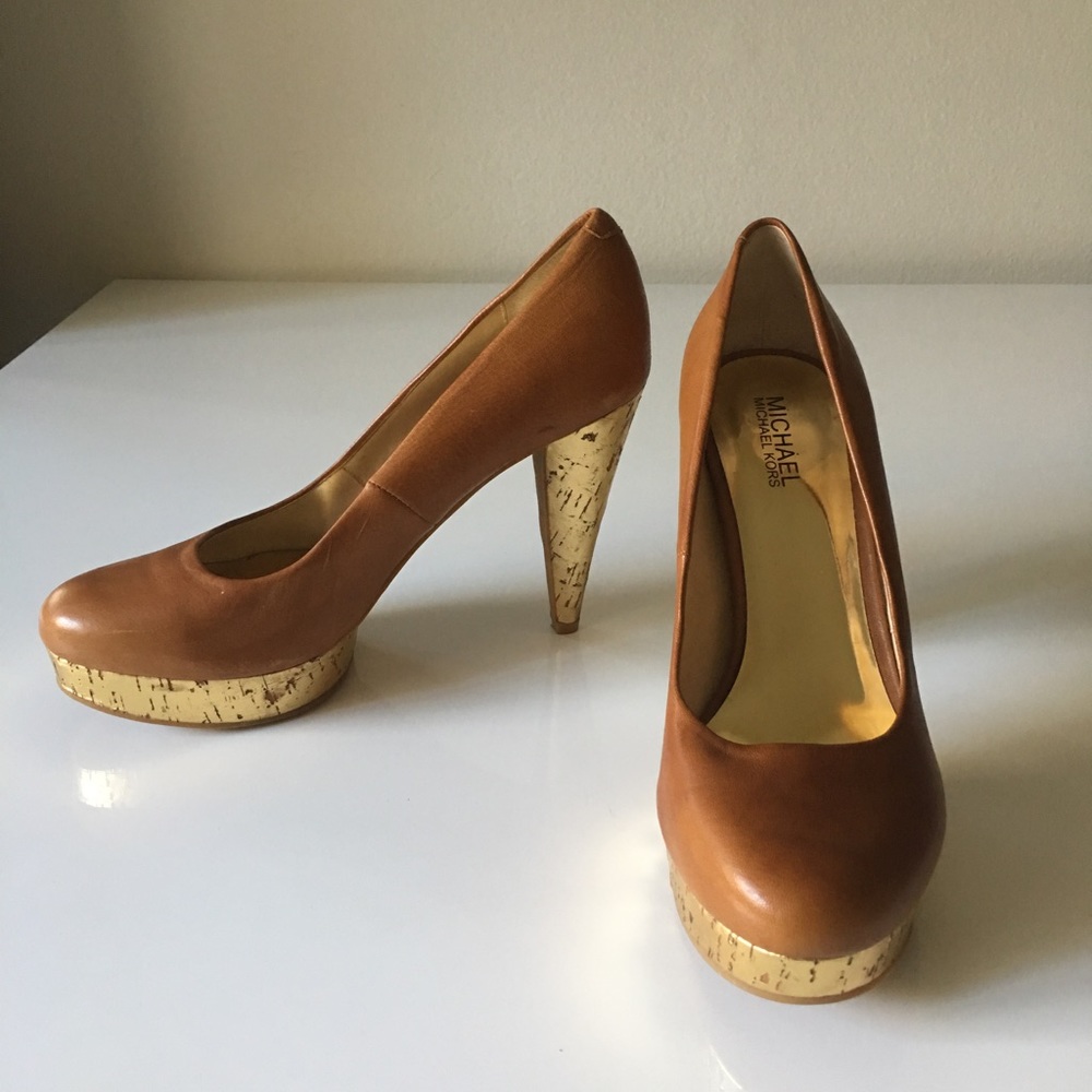 MICHAEL KORS HEELS!!